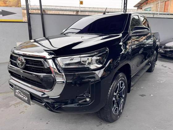 TOYOTA HILUX 2.8 D-4D TURBO DIESEL CD CONQUEST 4X4 AUTOMÁTICO